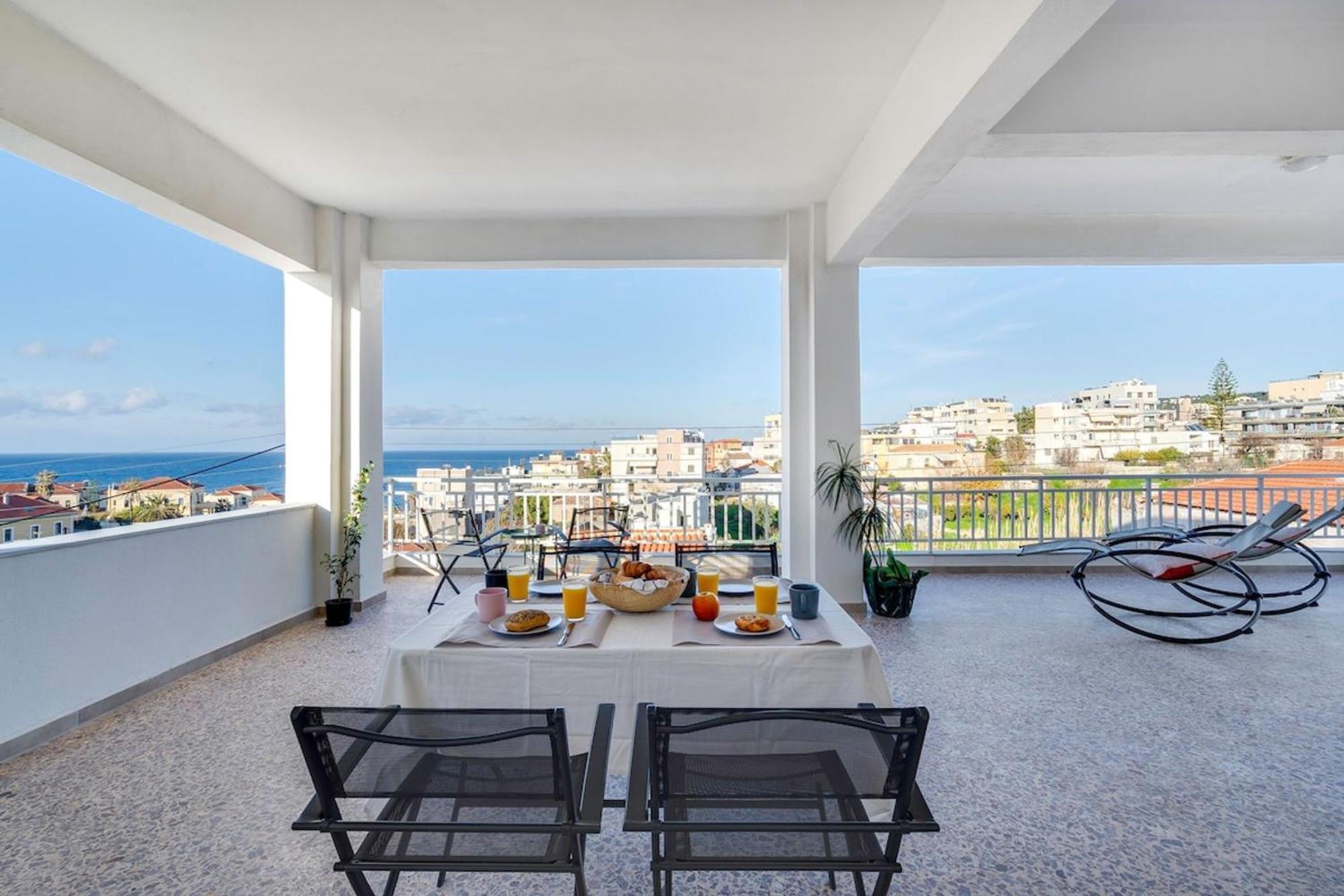 Sea City And Mountain View Apartment Hriszí Aktí Haniá Kültér fotó